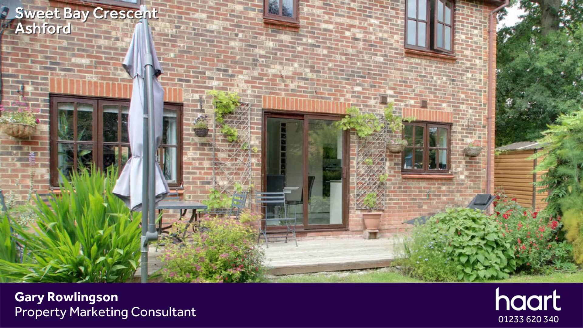 Ashford, 4 Bed DetachedHouse in Sweet Bay Crescent, Ashford on Vimeo