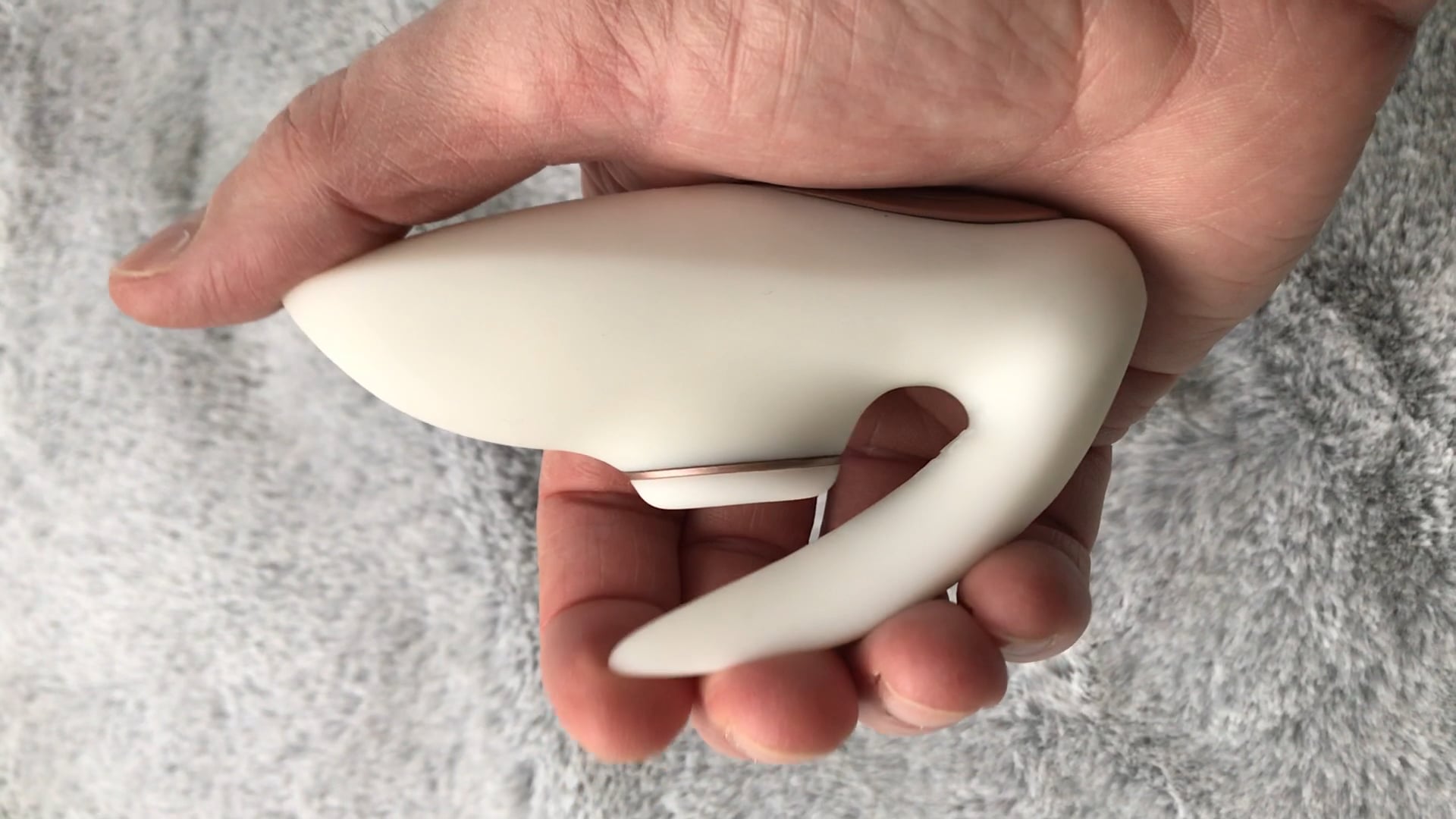 Satisfyer Pro 4 Couples on Vimeo