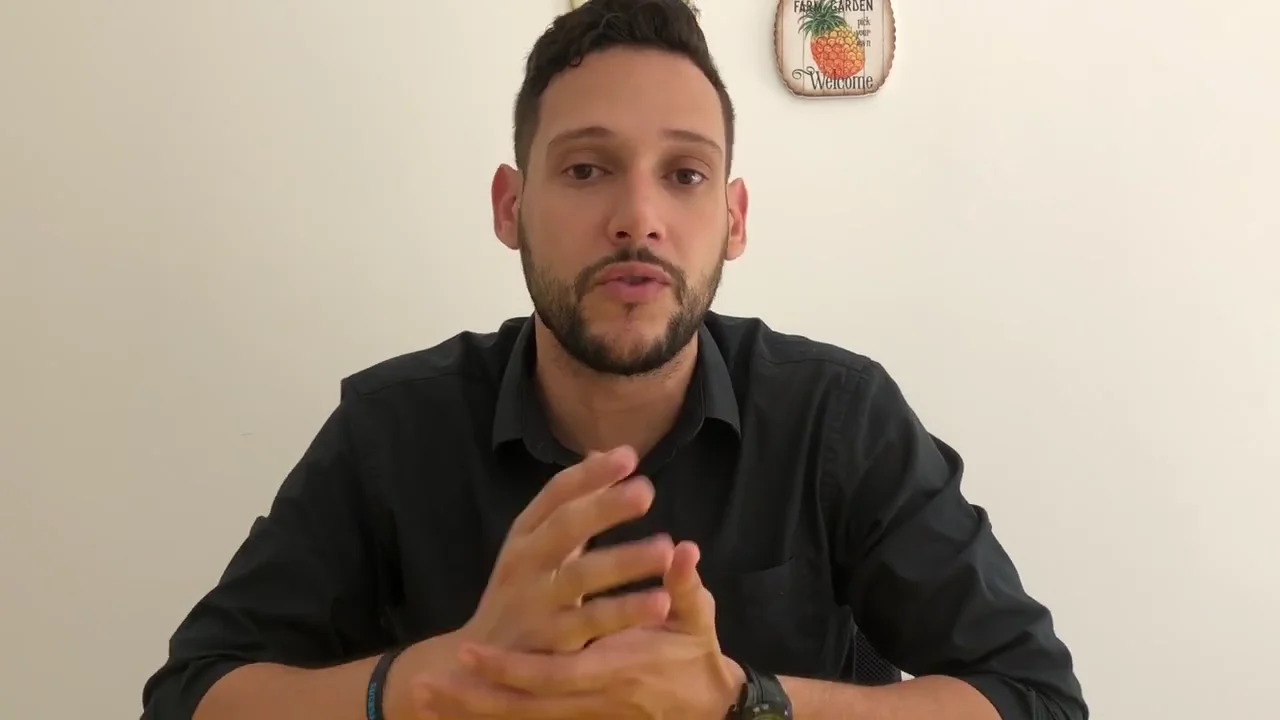 Vídeo 03 on Vimeo