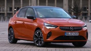 Corsa-e On location orange