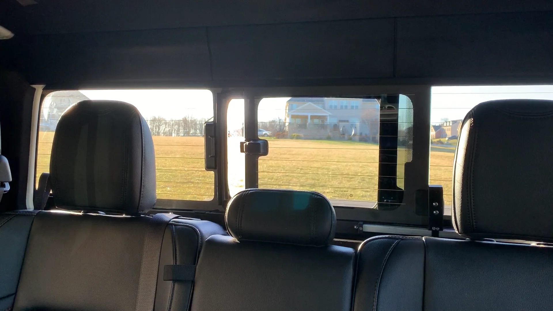 Gladiator Power Rear Sliding Window