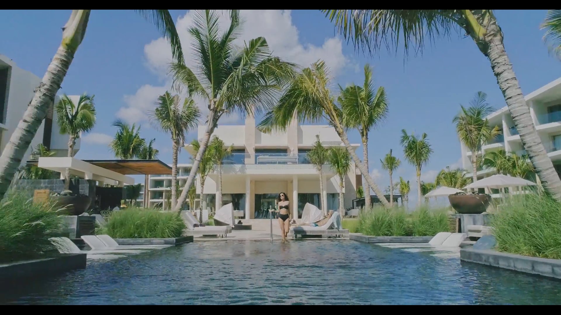 LIFESTYLE Palladium Travel Club for Senior Couples