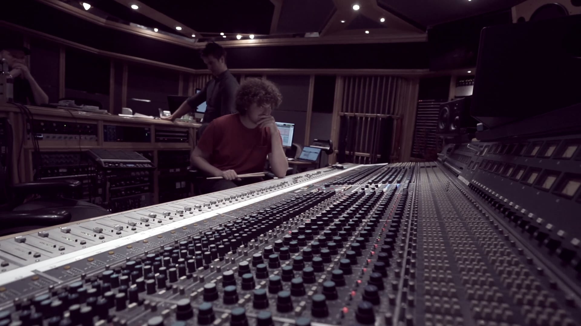 Fortnight in Florida, Air Studios, Landscape