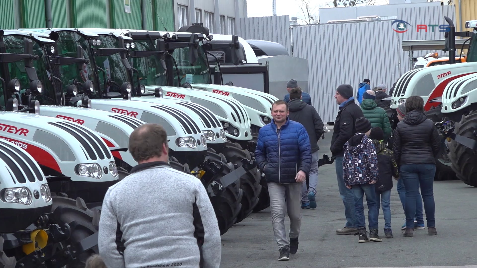 fruehjahrsausstellung-der-lagerhaus-technik-in-bergheim-lockt-zahlreiche-besucher