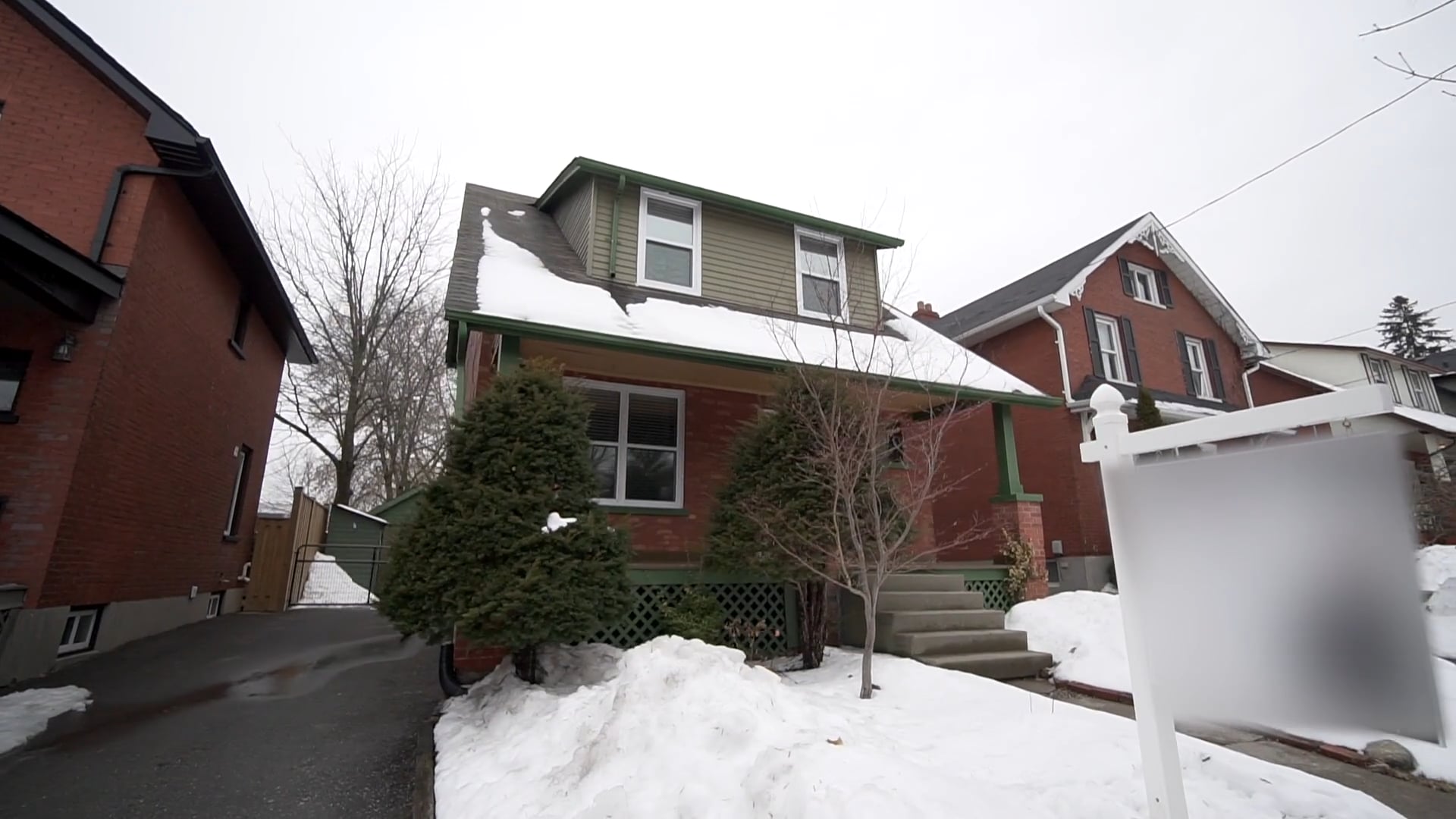 78 Oshawa Blvd North Oshawa on Vimeo
