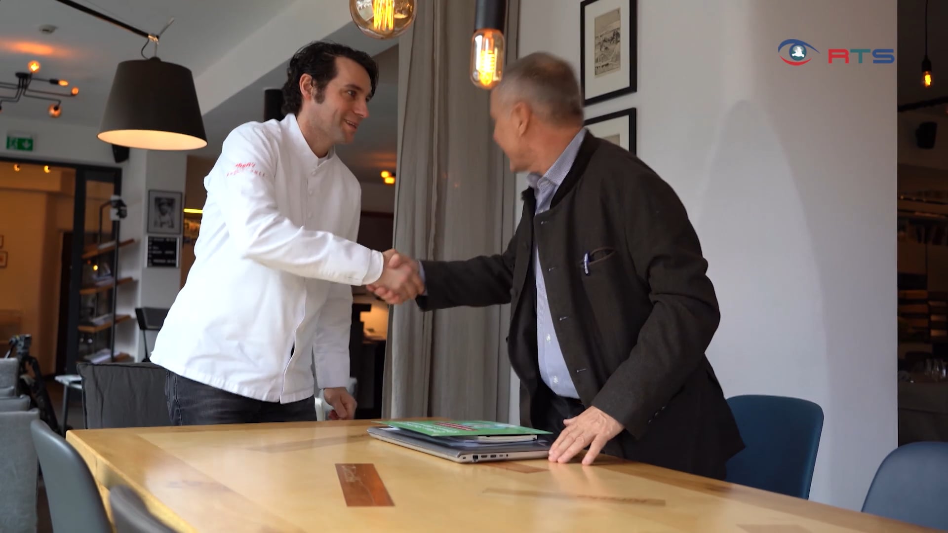zertifizierungsexperte-rudolf-stadler-zu-besuch-im-hotel-tiroler-buam