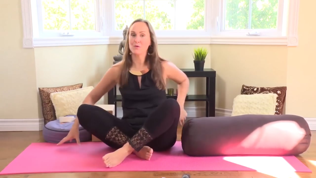 28. Cours de yoga restaurateur - automne avec Maryse Lehoux (60 minutes)