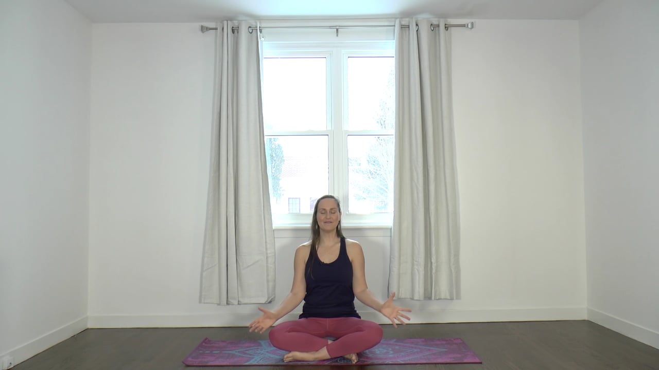 31. Yoga Doux - pour bien commencer ou finir votre journée avec Maryse Lehoux (38 min)