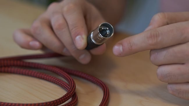 XLR Kabel für Audio-Geräte mit Mikrofon-Arm Durchführung