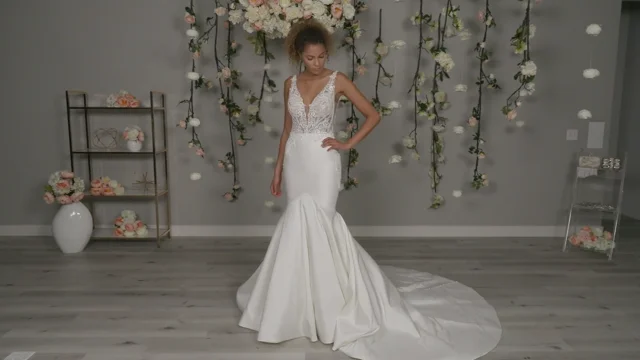 Enzoani Paige 2021 Spring collection wedding gown