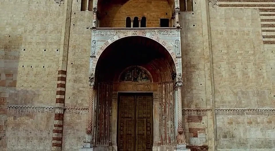 Verona Santa Maria Matricolare: The Sentinels Roland and Olivier