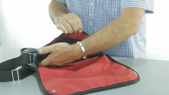 Chica Mini Messenger Bag | iPad Messenger Bags - Red Oxx - Quality Soft  Sided Luggage for your Spirit of Adventure
