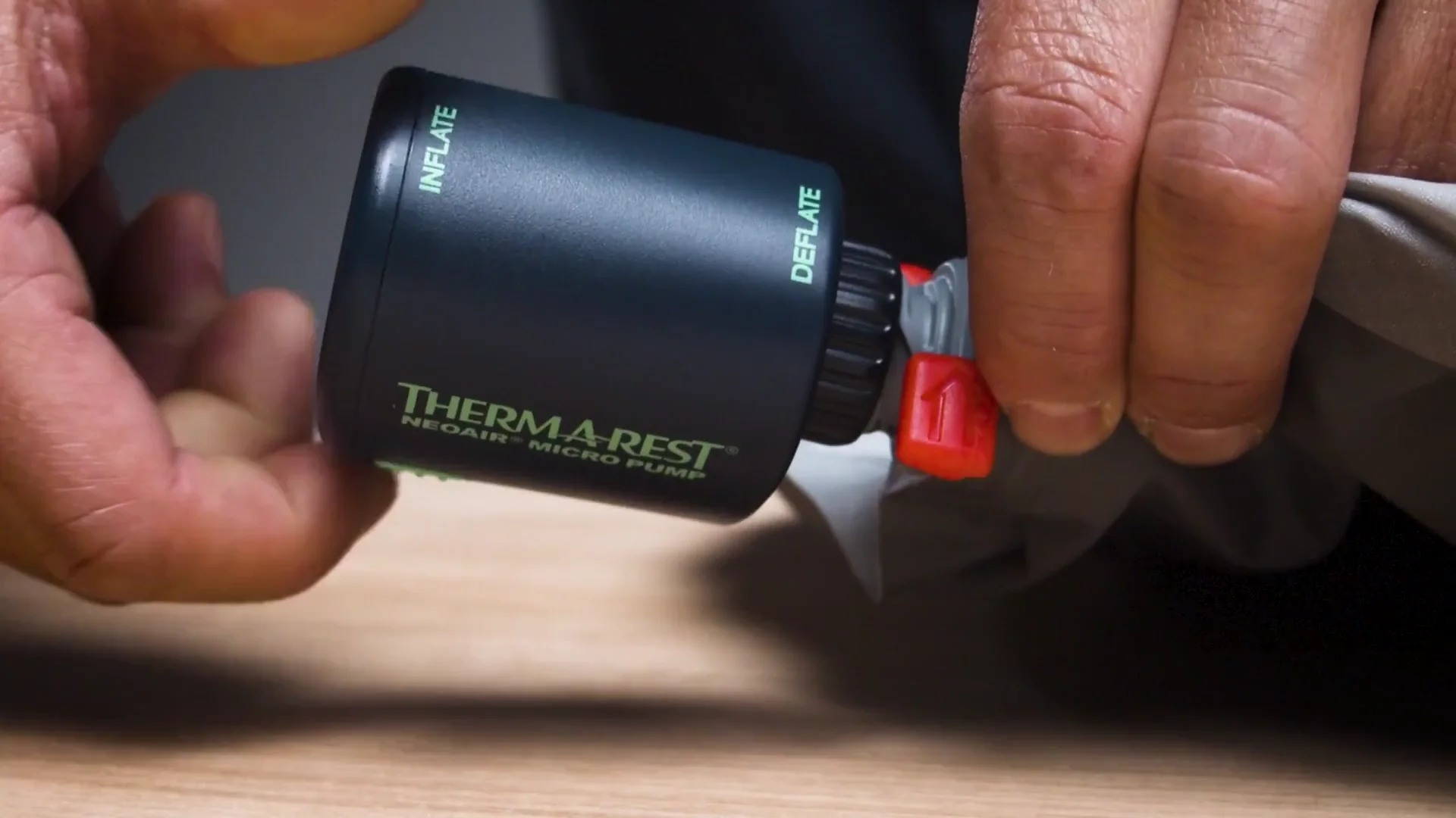 サーマレスト THERM-A-REST NEOAIR MICRO PUMP NeoAir® Micro Pump | Sleeping Pad Air Pumps | Therm-a-Rest