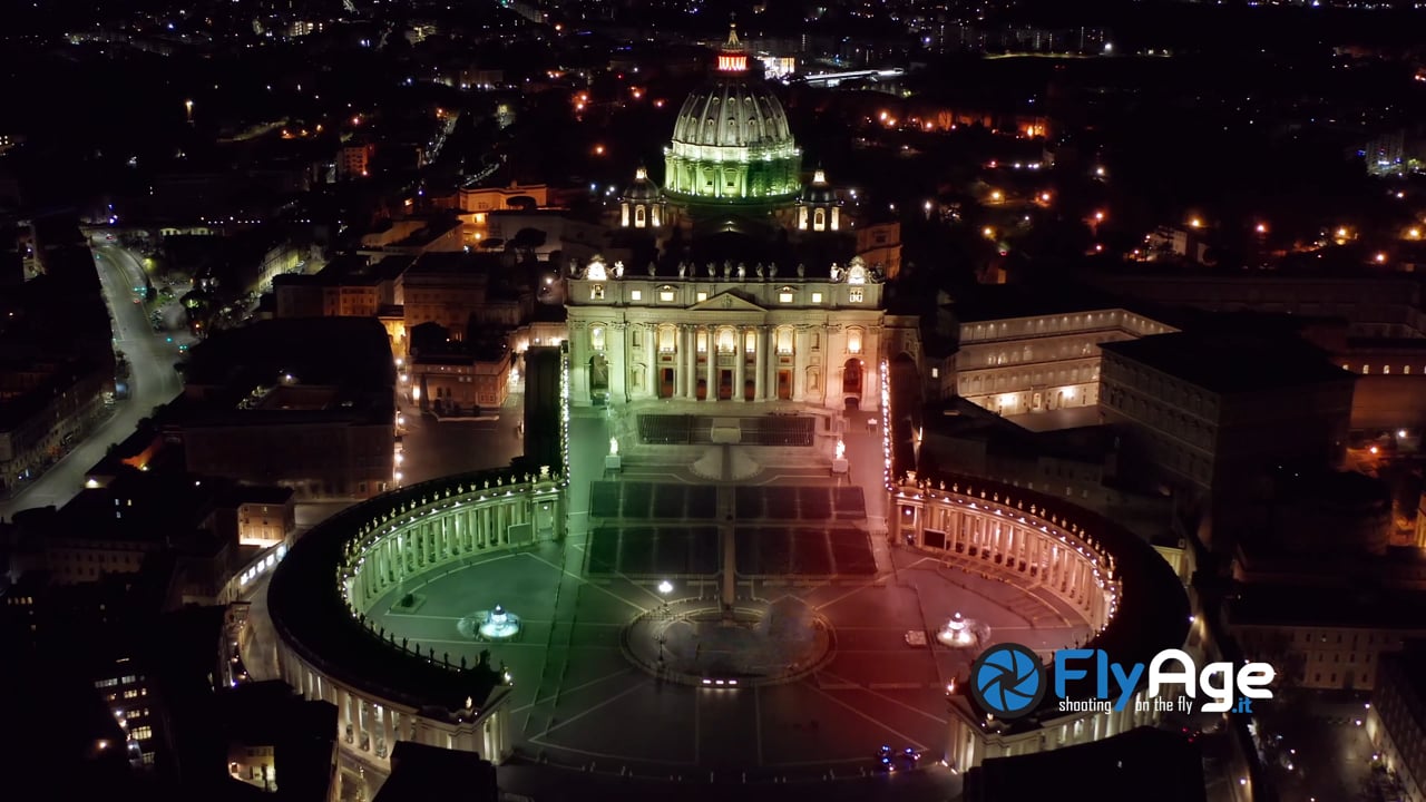 Roma "Tricolore" vista dal Drone