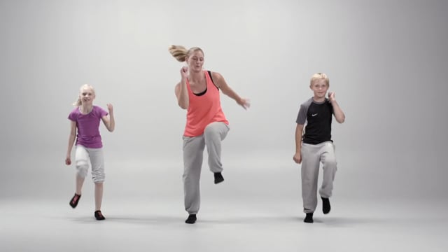 Familiedans med Siri, Emma og Mats - Tid: 4:30 min