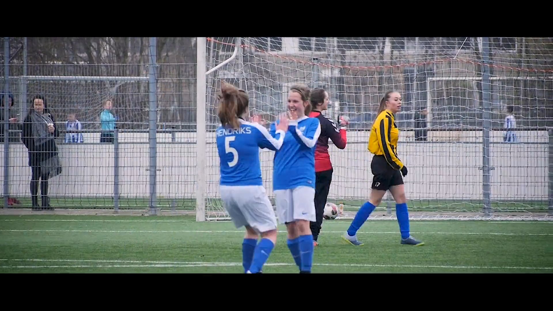 Zaterdag - een alternatieve kampioenschapsvideo