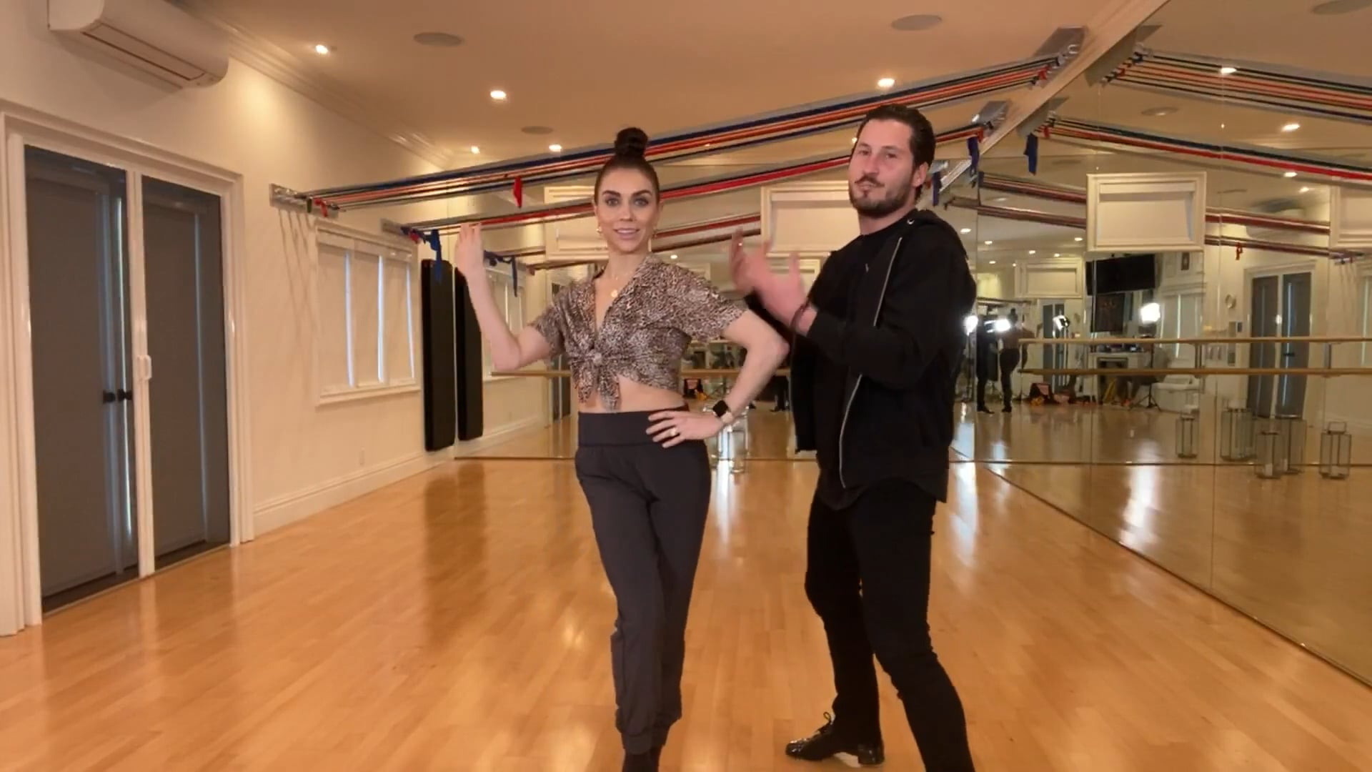 DANCE WITH ME LIVE - Val Chmerkovskiy & Jenna Johnson Salsa