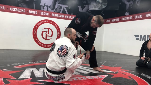 De La Riva Seminar 3 - Tilt Sweep > Single Leg Sweep