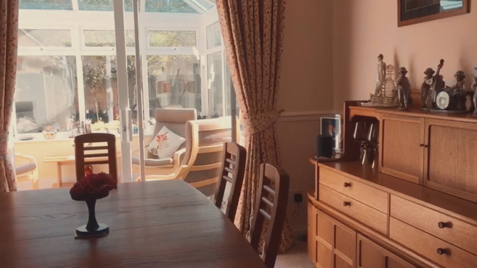 8 Edington Road Witney Office on Vimeo