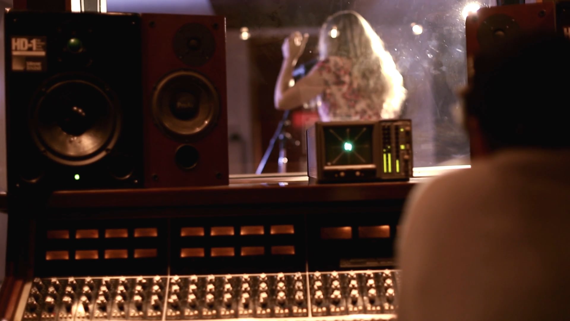 Vinyl (Live at Redstar)