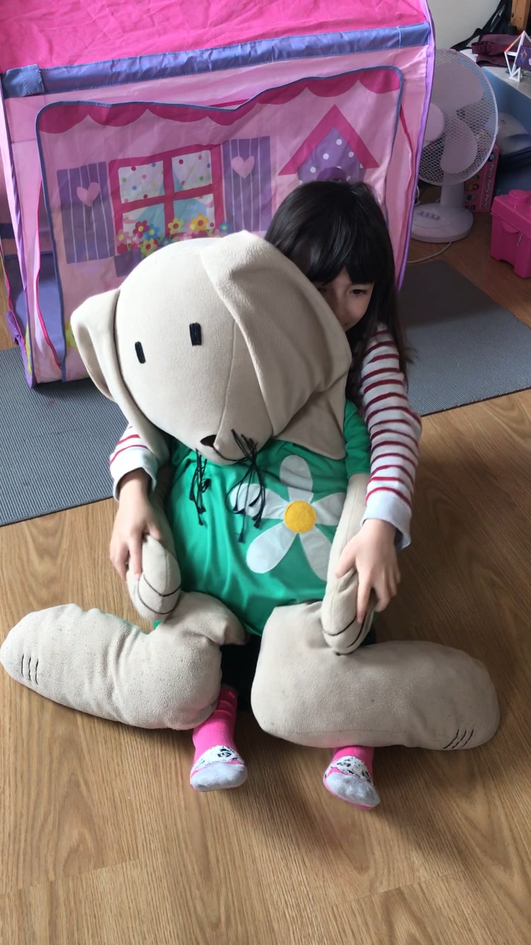 Head, Shoulders, Knees and Toes in French on Vimeo