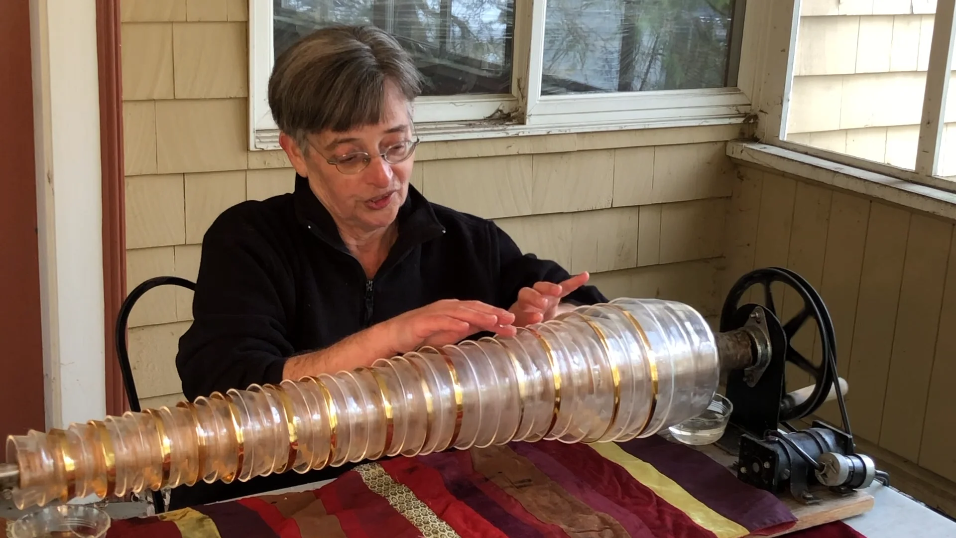 Franklin deals glass harmonica