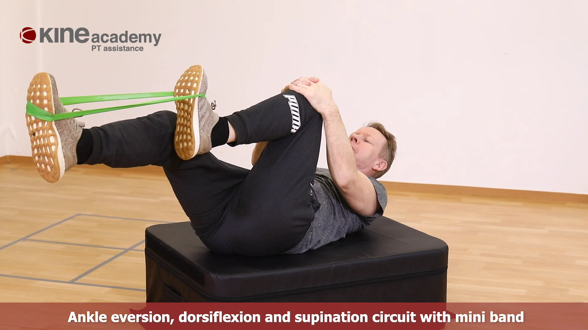 Ankle eversion, dorsiflexion and supination circuit with mini band. on Vimeo