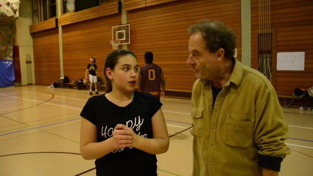 Locados - Leçon de trampoline avec Maria-David