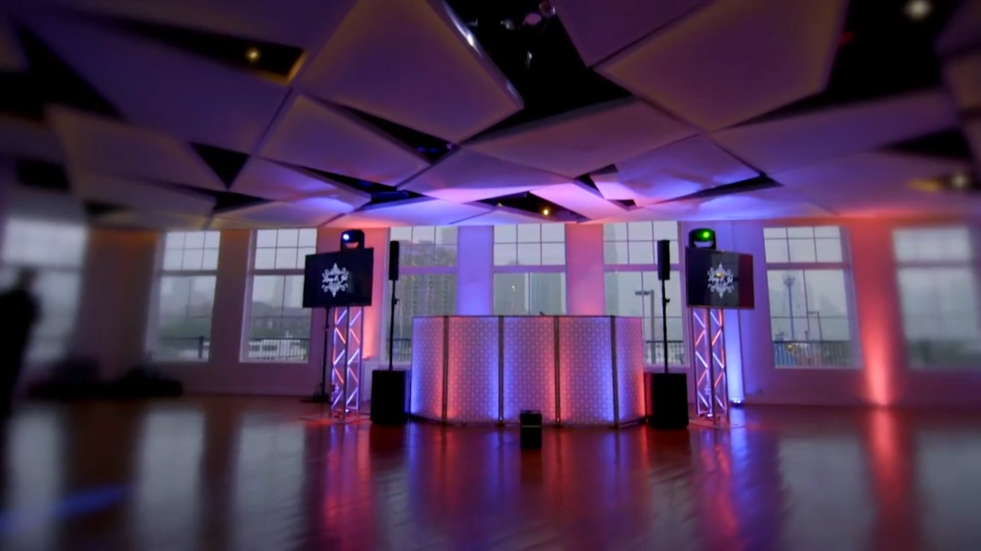 Promotional video thumbnail 5 for Alan Keith Entertainment & Photo Booths