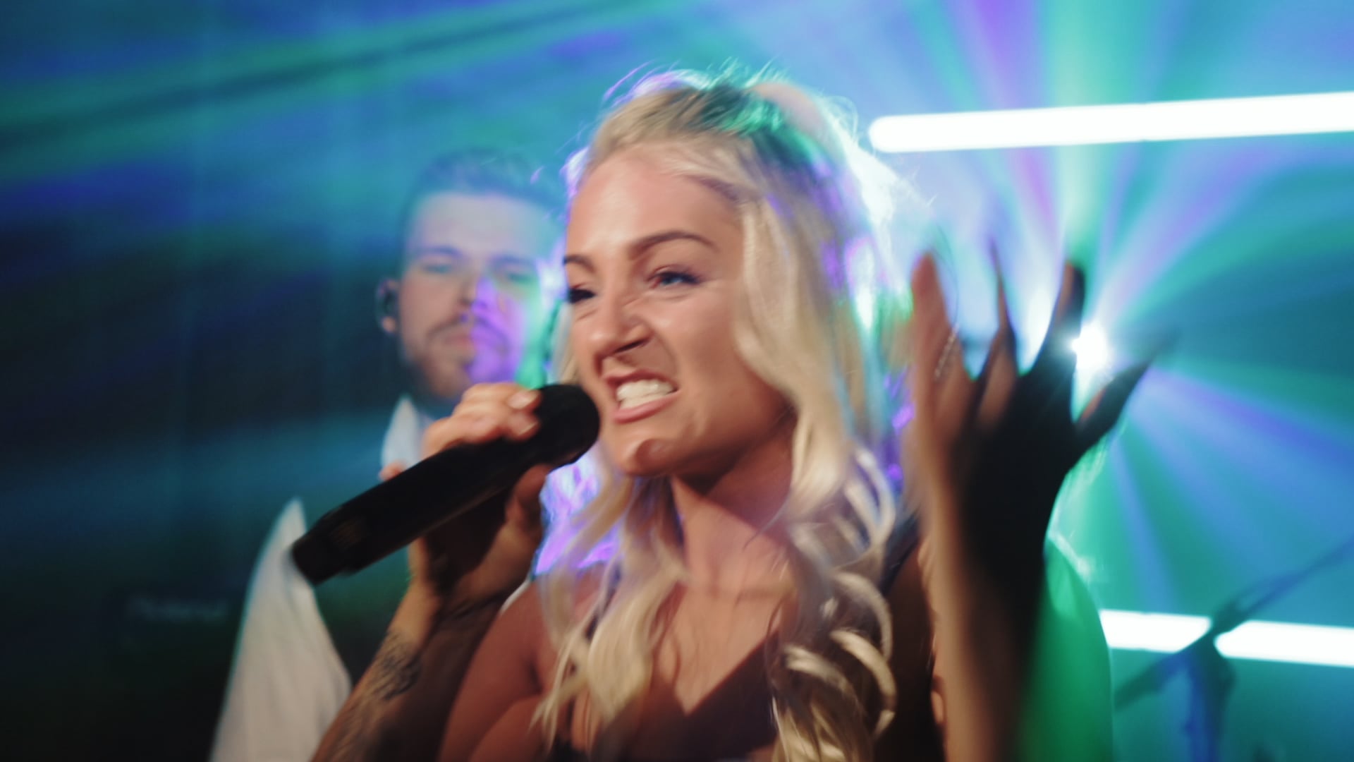Flowers (Sweet Female Attitude) - Tess (The Luxe Showband) - UK Garage Cover