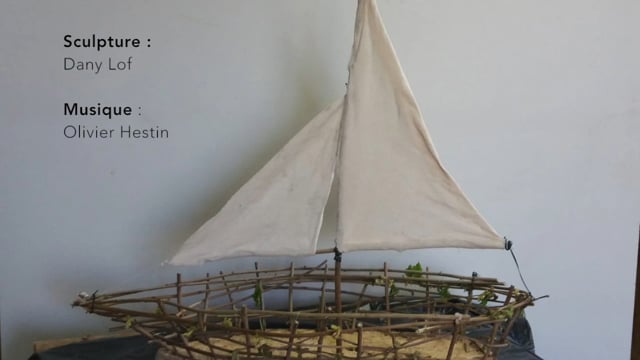 Ida Y Vuelta - Sculpture "Le bateau"