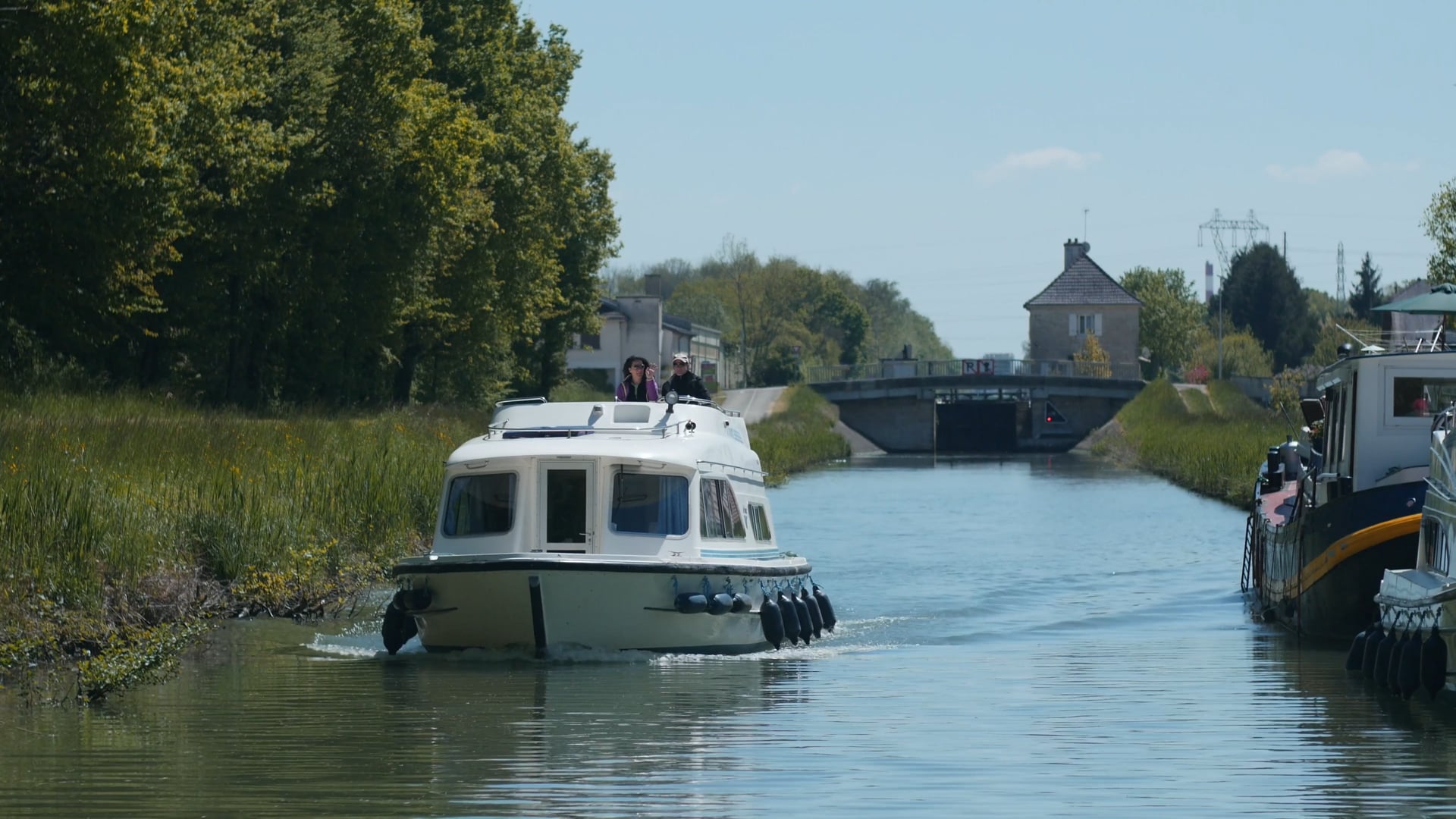 Une journée en péniche (2016)