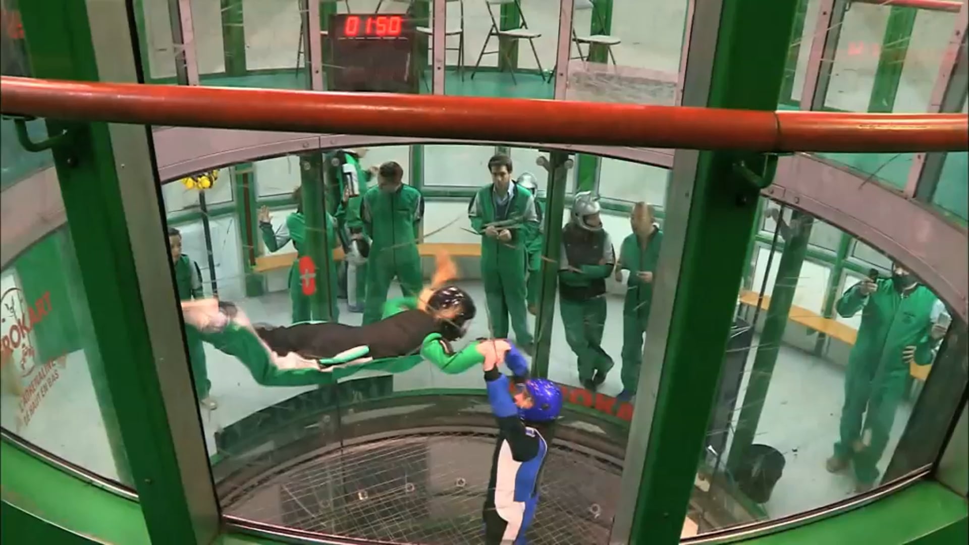 TFOU LAB / TF1 / 2014 / Flotter dans les airs comme un cosmonaute