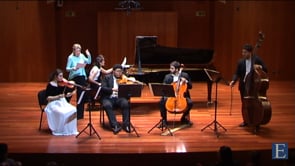 B. Calvo y Grupo Esferas de Banco Activo Universal: «Y cuando despertó… la música seguía sonando»