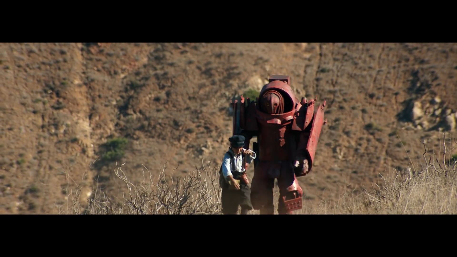 A Crimson Man-Movie-INT