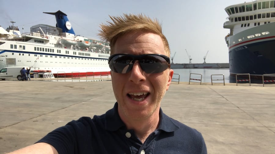 Eric live in Palermo Italy - All the ships in a row