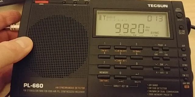 Herculodge: Review of the Panasonic RF-1350 AM/FM/SW Radio.