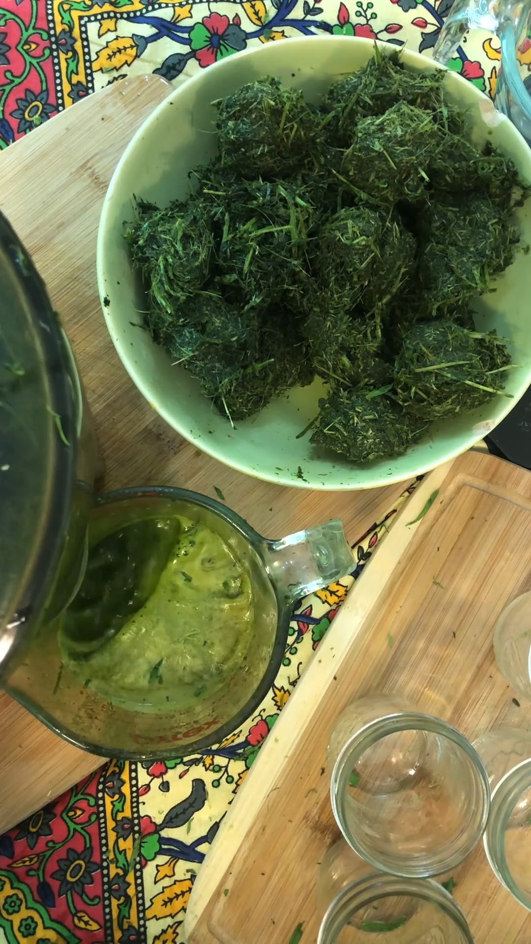 How to and how not to harvest cleavers on Vimeo