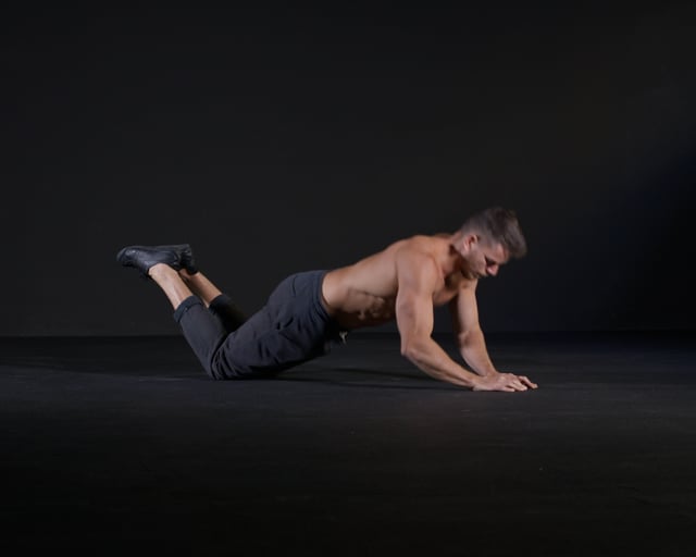 Knee Diamon Tricep Extentions