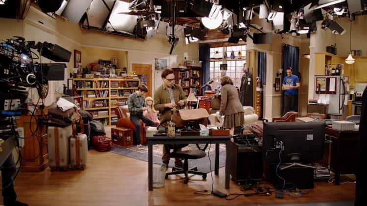 Big bang theory hot sale s12 watch online free