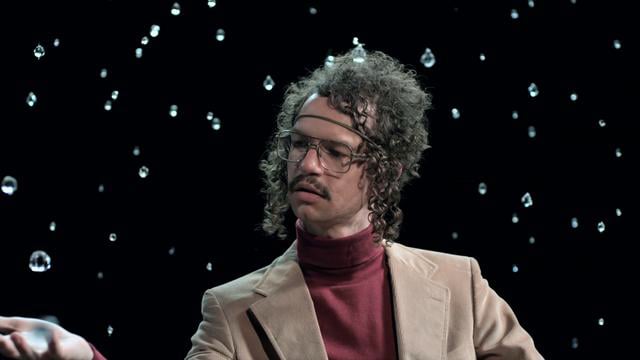 Darwin Deez - Constellations thumbnail