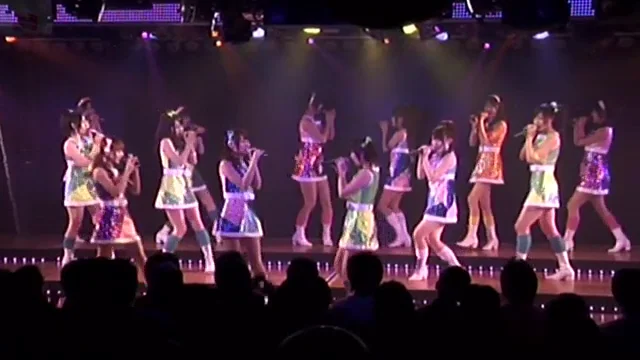 劇場公演 Team A 5th 恋愛禁止条例 公演 AKB48劇場 20090112 on Vimeo