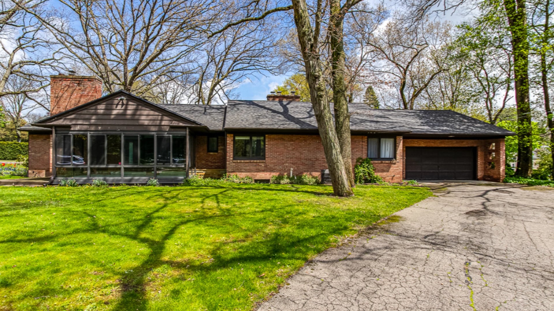 815 Plymouth Ave. SE Katie Stein Greenridge Realty EGR on Vimeo