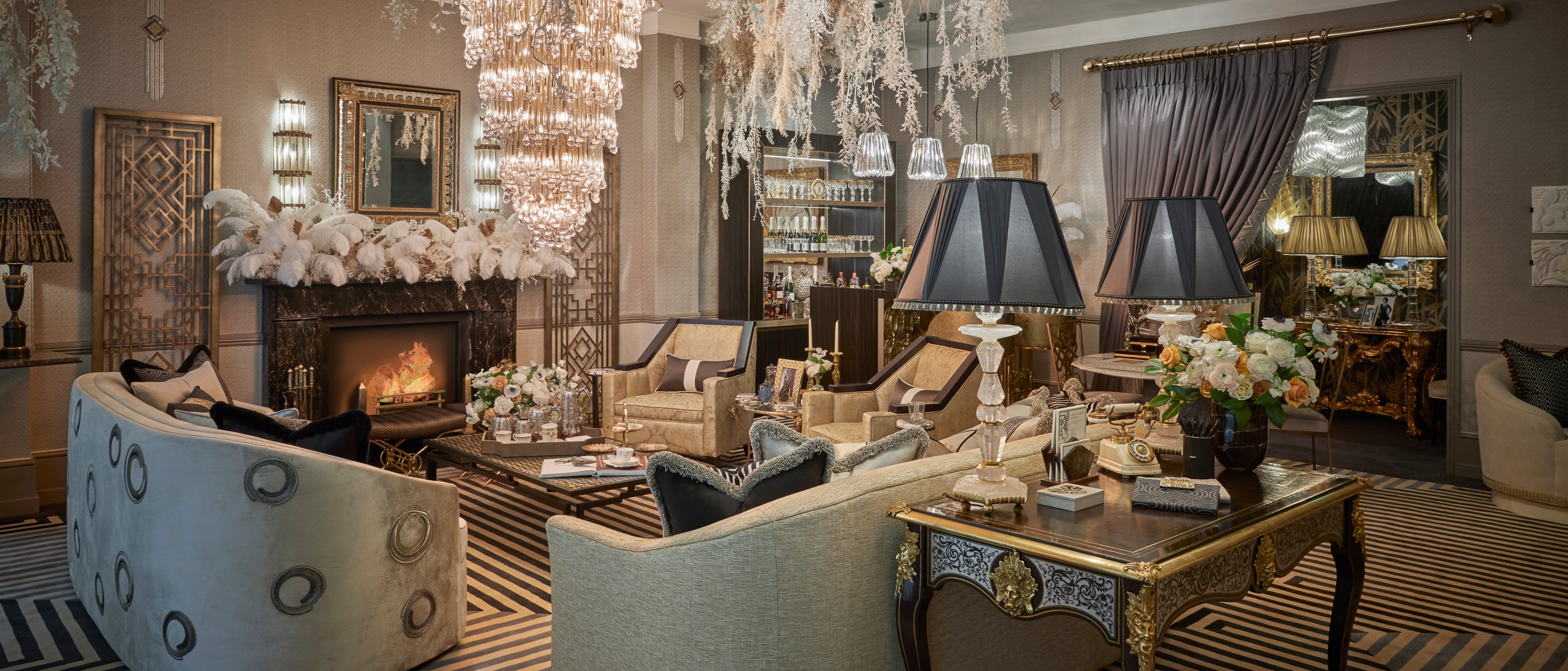 Комната в стиле гэтсби. Ар-деко интерьеры великий гэтсби. Стиль гэтсби в интерьере. Интерьеры арт-деко в великом гэтсби. Великий гэтсби арт деко.