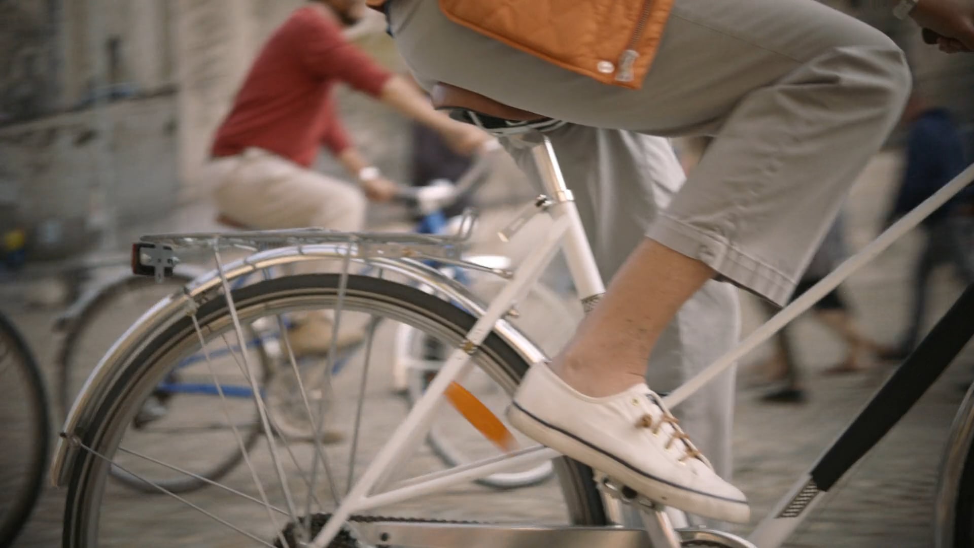 Adventures by Disney. Rhone :90