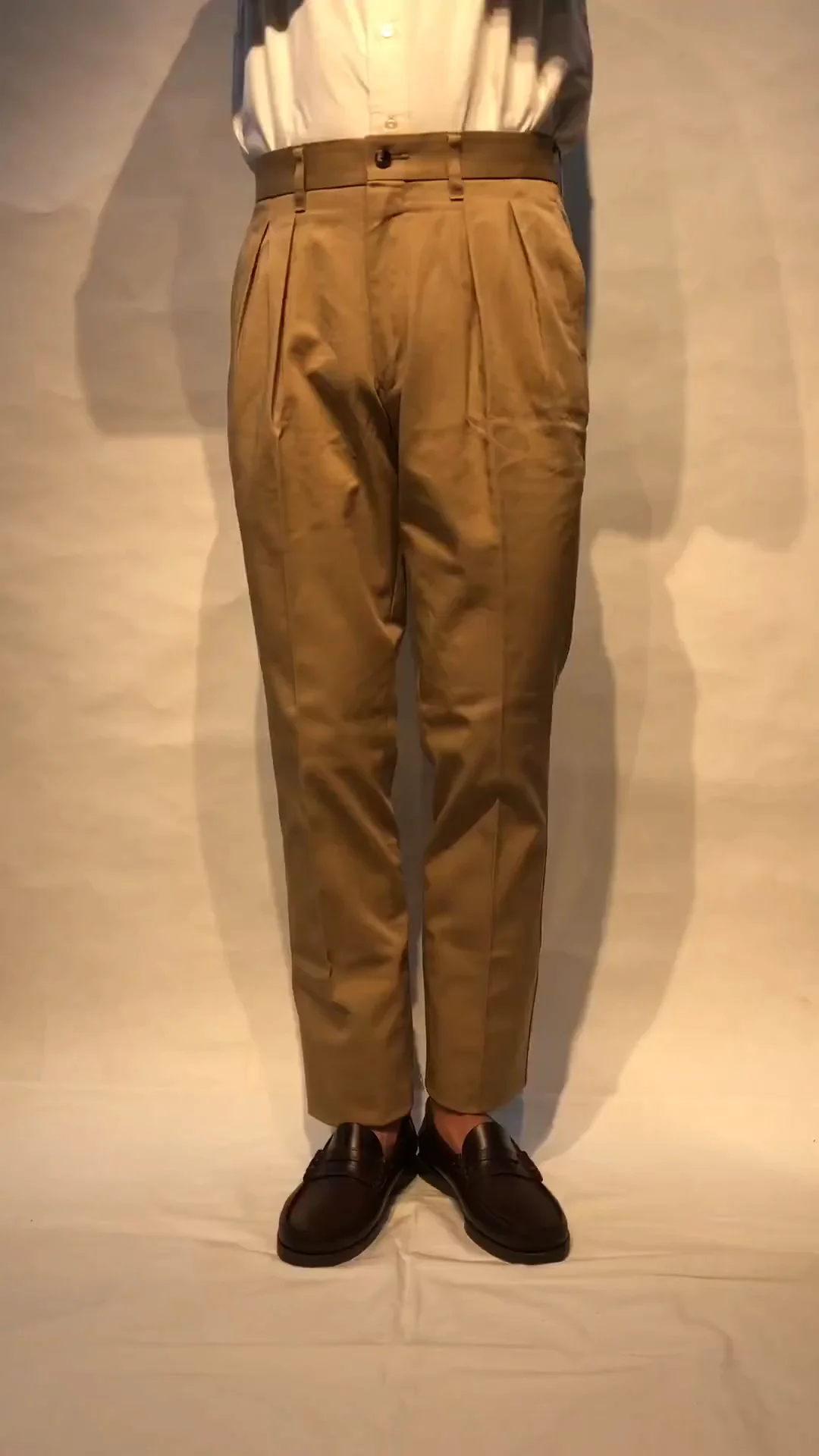 BARNSTORMER(バーンストーマー) ツータックチノパンツ カーキ BARNSTORMER(バーンストーマー) ツータックチノパンツ カーキ