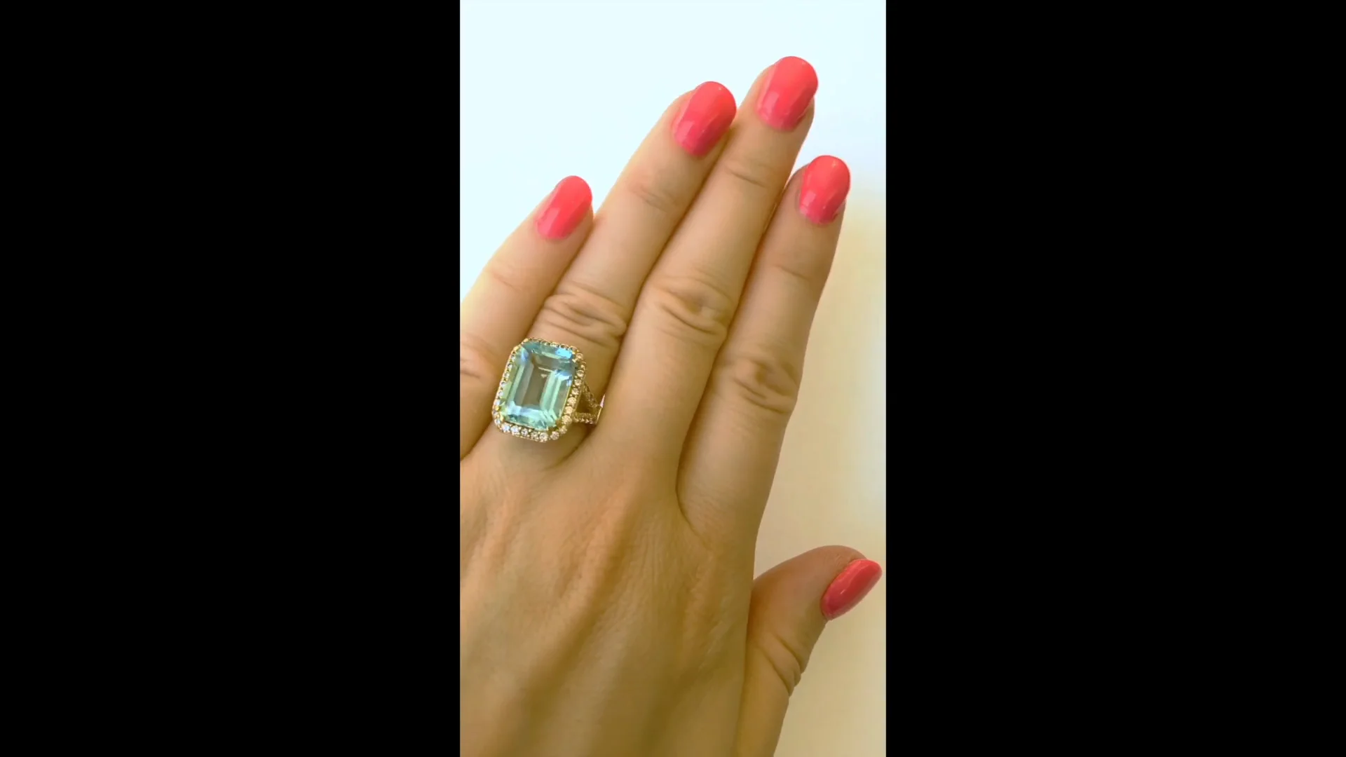 Sterling Silver 8 Carat Cubic Zirconia Blue Topaz Emerald