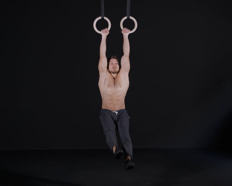 Hanging L-Sit Pull Ups