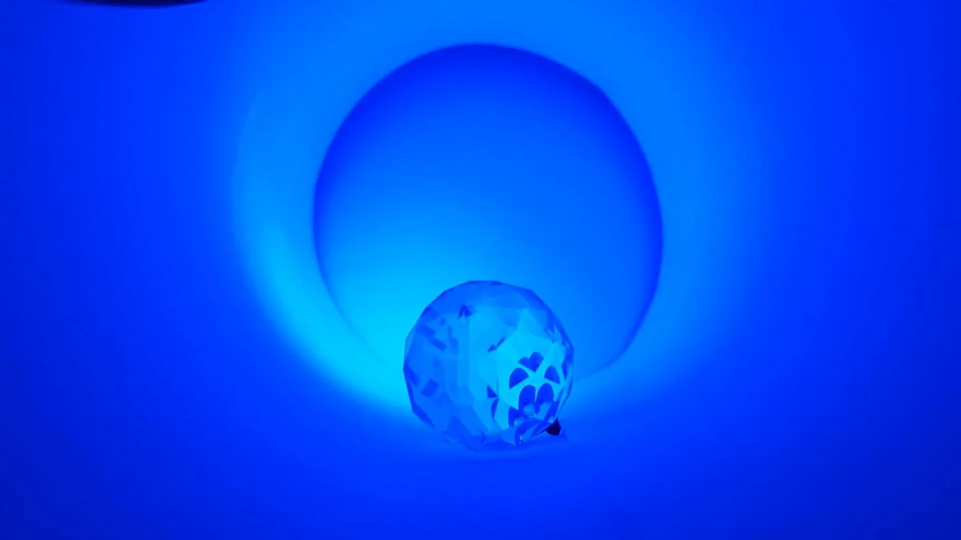 Black Light Experiment on Vimeo