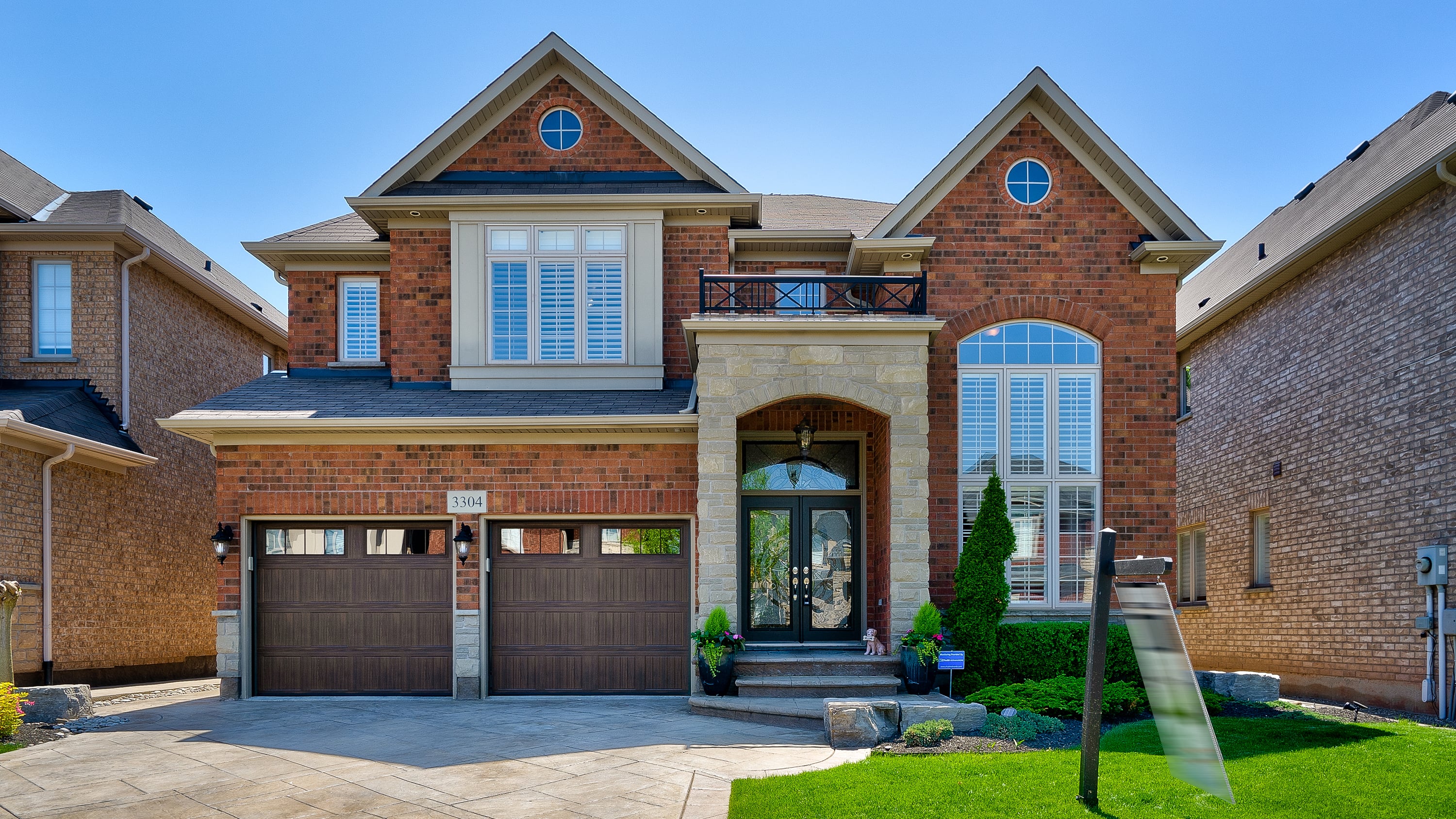 3304 Stocksbridge Ave, Oakville on Vimeo